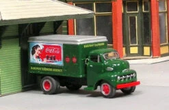 Sylvan Scale Models V-333 -1952 FordREA Delivery Truck - HO Scale Kit