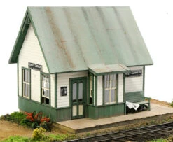 Banta Modelworks 2108 - The Depot At Donkey Corners - HO Scale Kit
