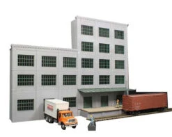 Lunde QBHODH5 - 5-Story Building W/2 Overhead Doors, Loading Dock & Covered Dock - Keyrail- HO Scale