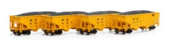 Athearn Roundhouse 50021 - 34' 2-Bay Rib Side Hopper W/Load (4) Penn Central (PC)- HO Scale