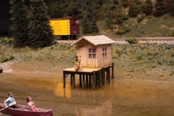 Walthers SceneMaster 949-4110 - Fisherman's Shanty - HO Scale Kit