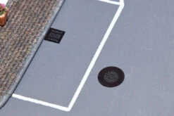 Walthers SceneMaster 949-4123 - 4 Manhole Covers & 6 Sewer Grates - Etched-Metal - HO Scale